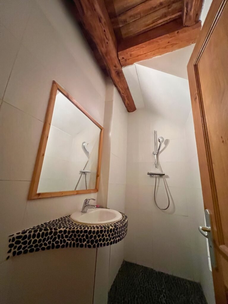 Douche de la Chambrette