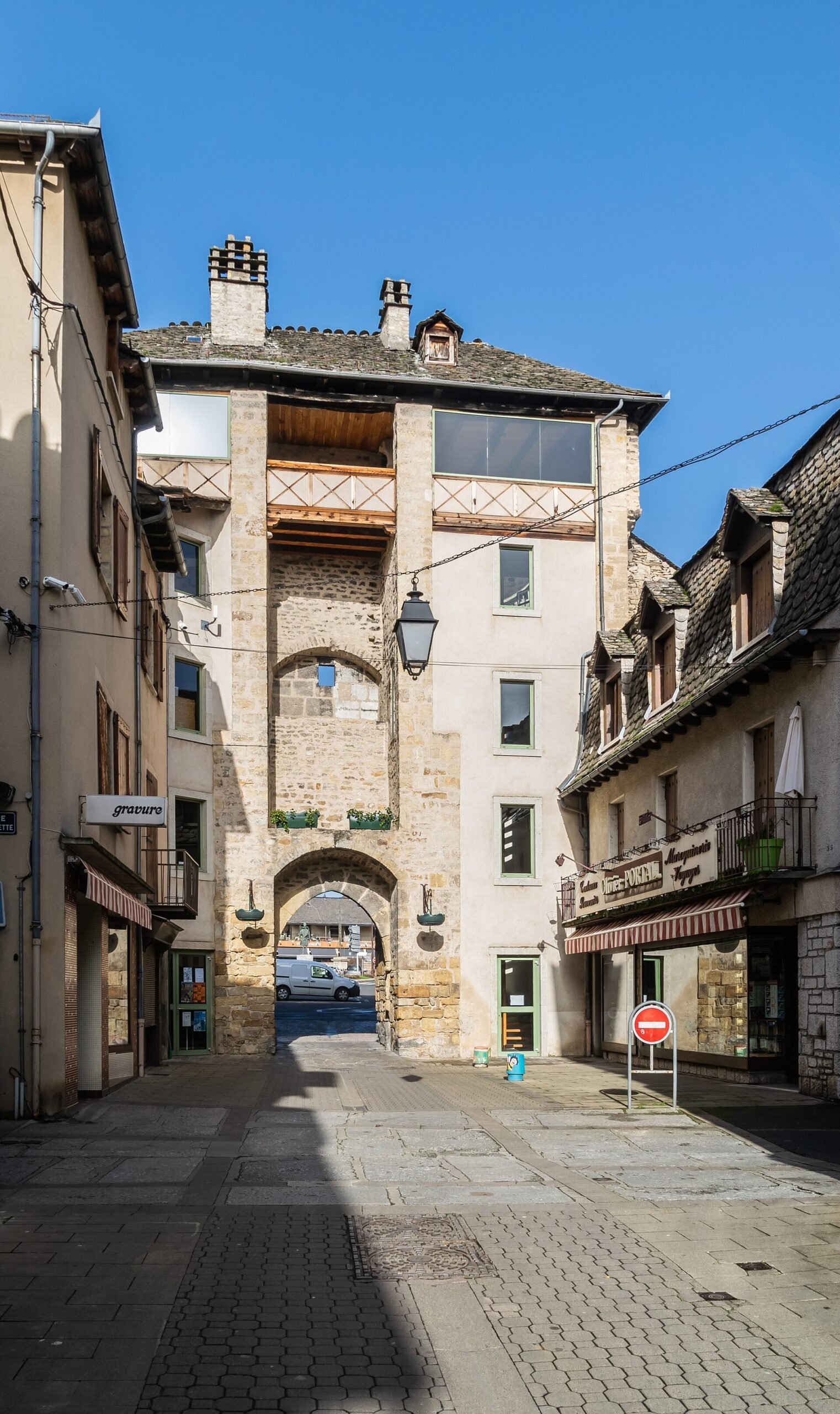 La porte du Soubeyran, entrée fortifiée de la vieille ville de Marvejols